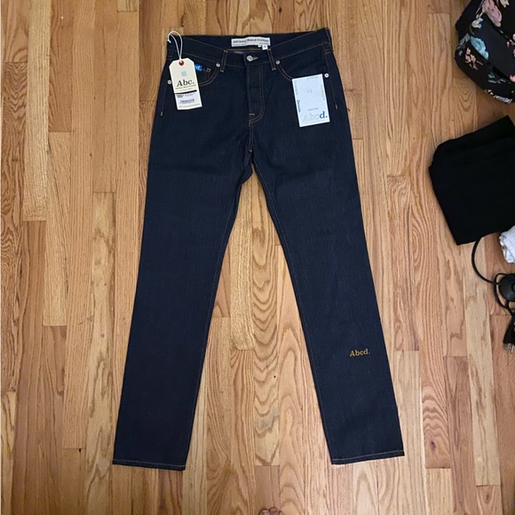 Advisory Board Crystals Jeans, 32d - Picture 3 of 8